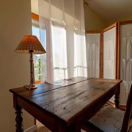 Alojamento de Acomodação e Pequeno-almoço La Maison De Charlotte - D'hôtes-futuroscope