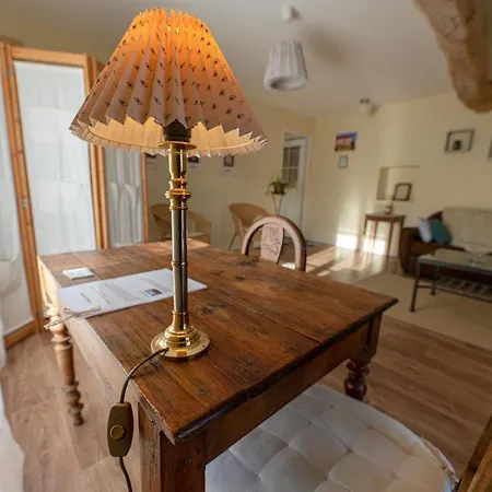 La Maison De Charlotte - D'hôtes-futuroscope