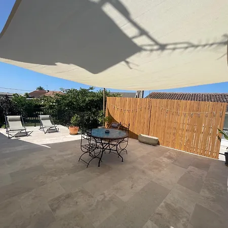 Alojamento de Acomodação e Pequeno-almoço La Maison De Charlotte - D'hôtes-futuroscope