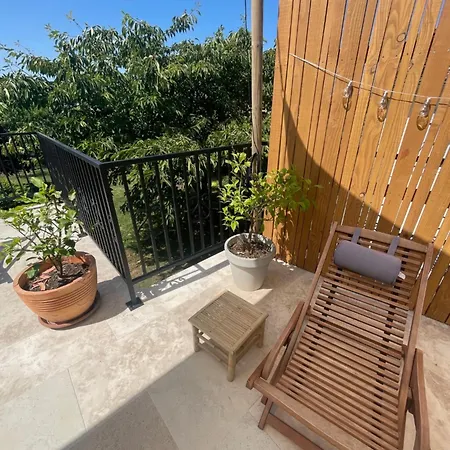 La Maison De Charlotte - D'hotes-futuroscope Bed & Breakfast Amberre